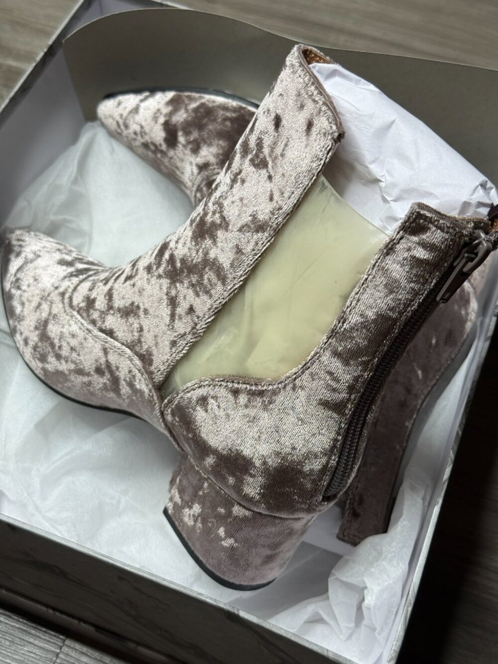 NIB Jeffrey Campbell x Free People Crushed Velvet Chelsea Boots W6 Taupe